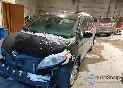 2015 Toyota Sienna Xle 8 Passenger from USA, damaged, VIN 5TDYK3DC1FS533449